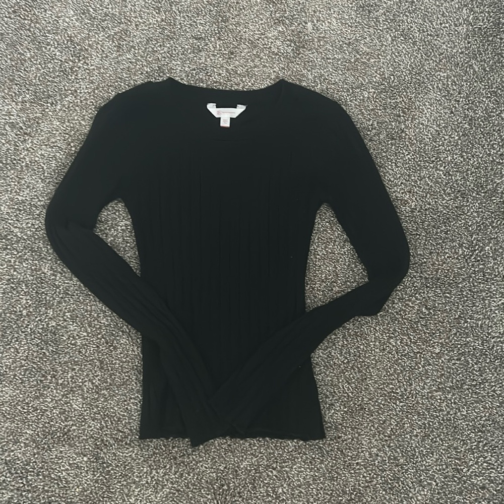 Black long sleeved shirt